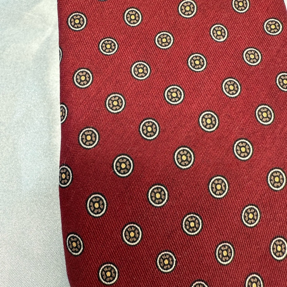 L.S.Ayres Hathaway Men’s Red Dotted Neck Tie - Picture 2 of 5
